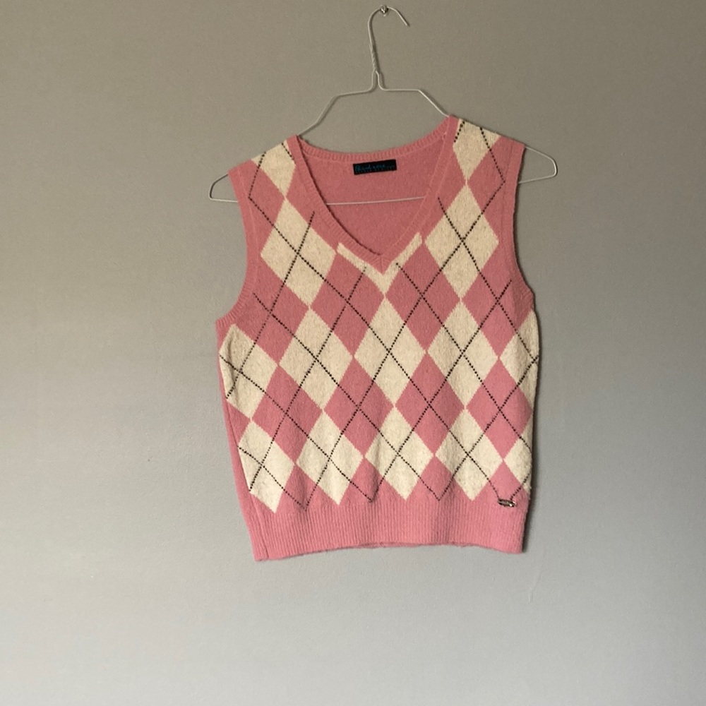 Point Zero Nicole Benisti  pink and white diamond pattern sweater vest